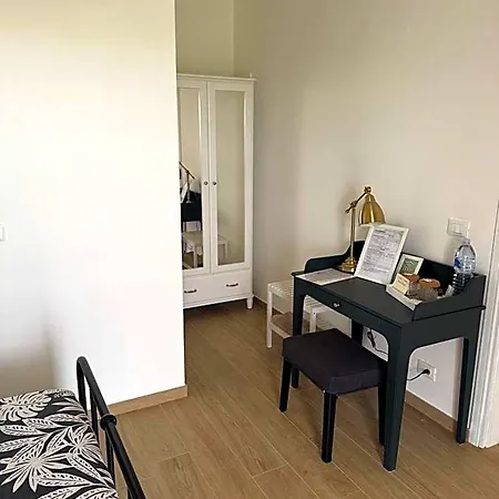 Sofia Bed & Breakfast 3*